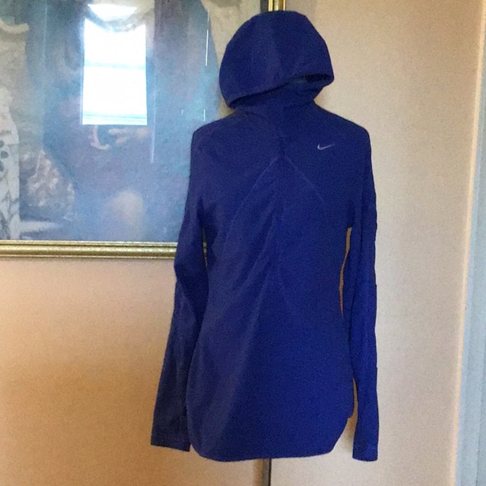 Nike hooded therma fit sweatshirt